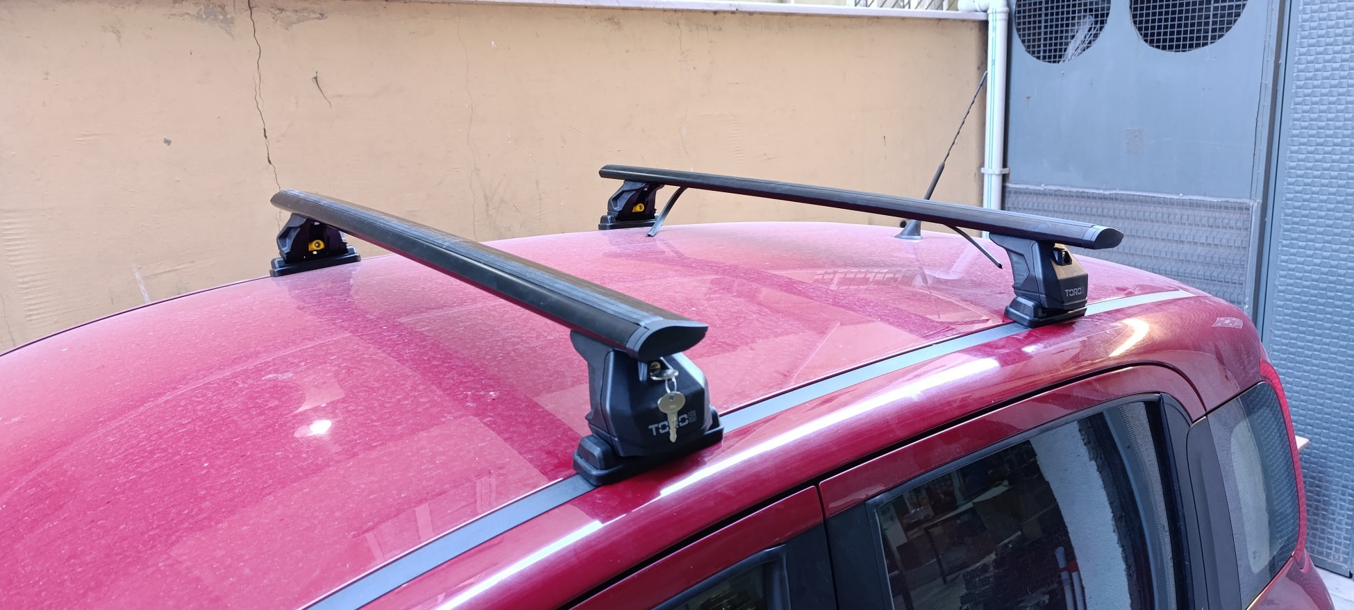 For Fitting Roof Racks, Roof Boxes or Roof Bike Racks Compatible with Fiat Panda 319 Black 2012- Onwards