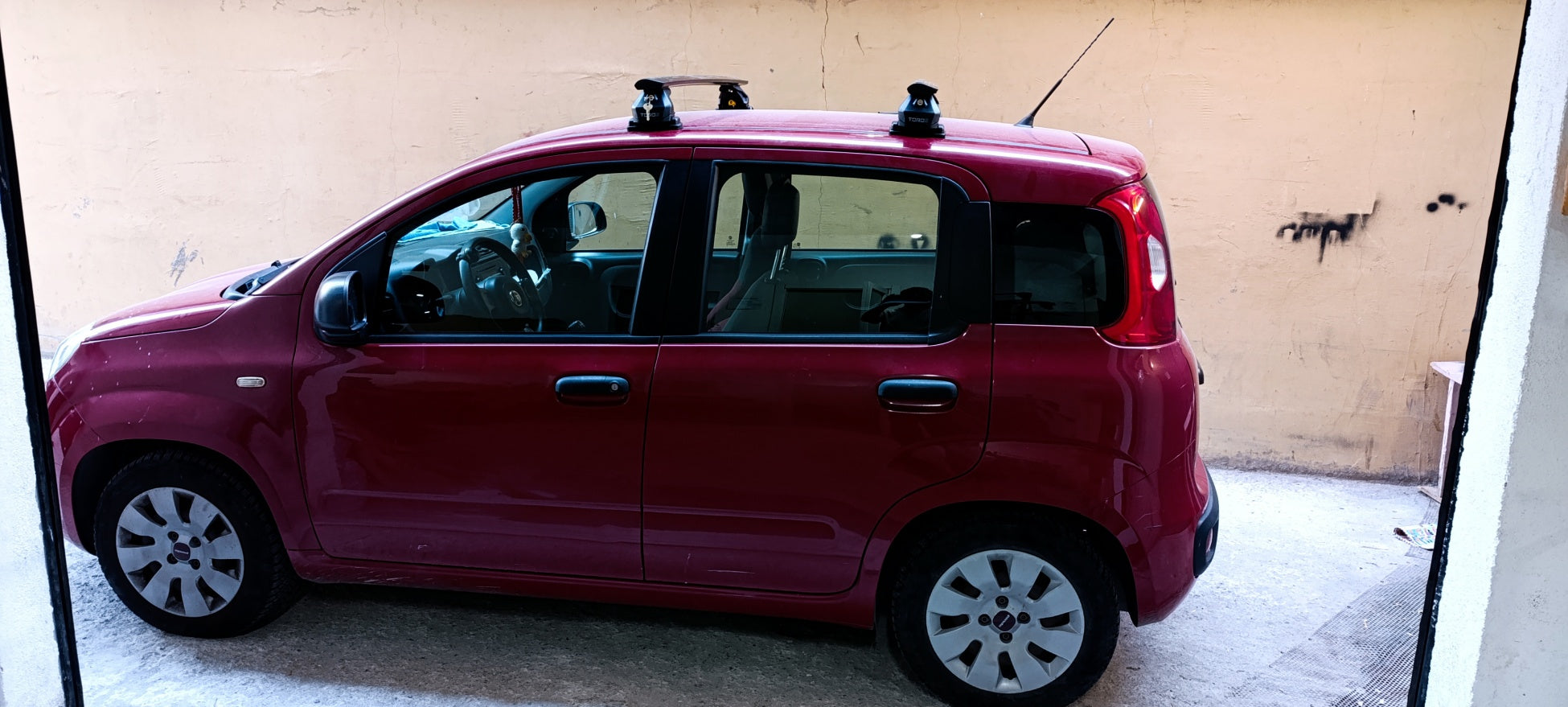 For Fitting Roof Racks, Roof Boxes or Roof Bike Racks Compatible with Fiat Panda 319 Silver 2012- Onwards