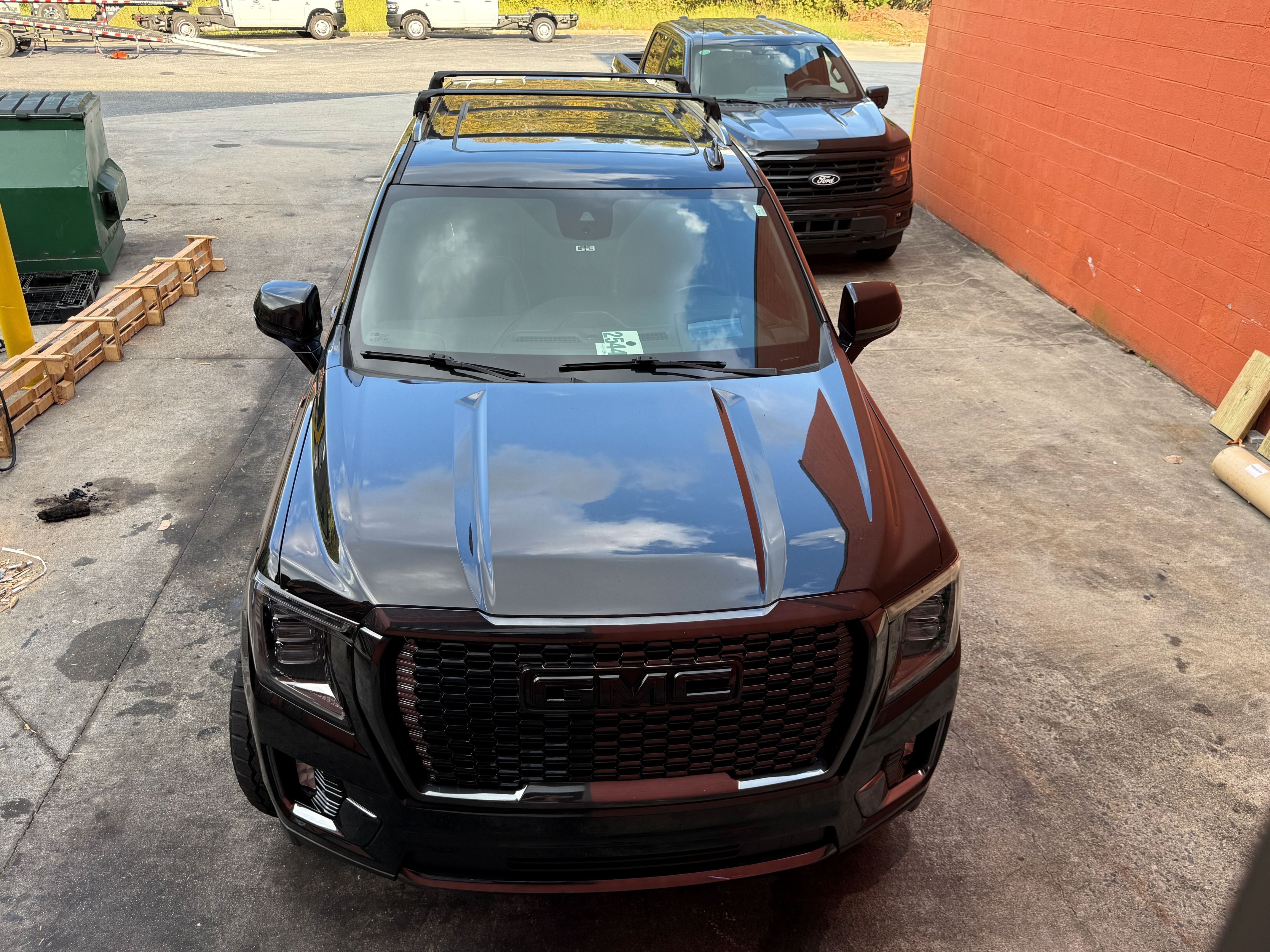 キャディラックバー Cadillac Vistiq Roof Rack 2025 | Aluminum Cross Bar System | Black