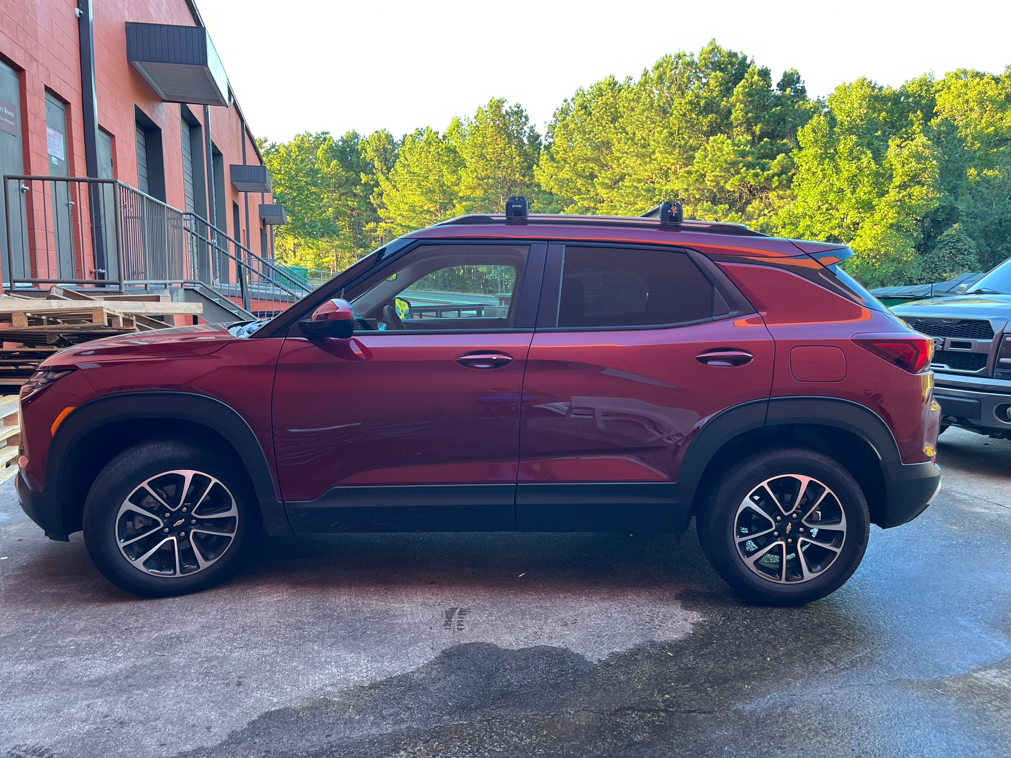 Für Chevrolet Trailblazer 2021-Up Dachträgersystem, Aluminium-Querstange, Metallhalterung, bündige Schiene, Schwarz