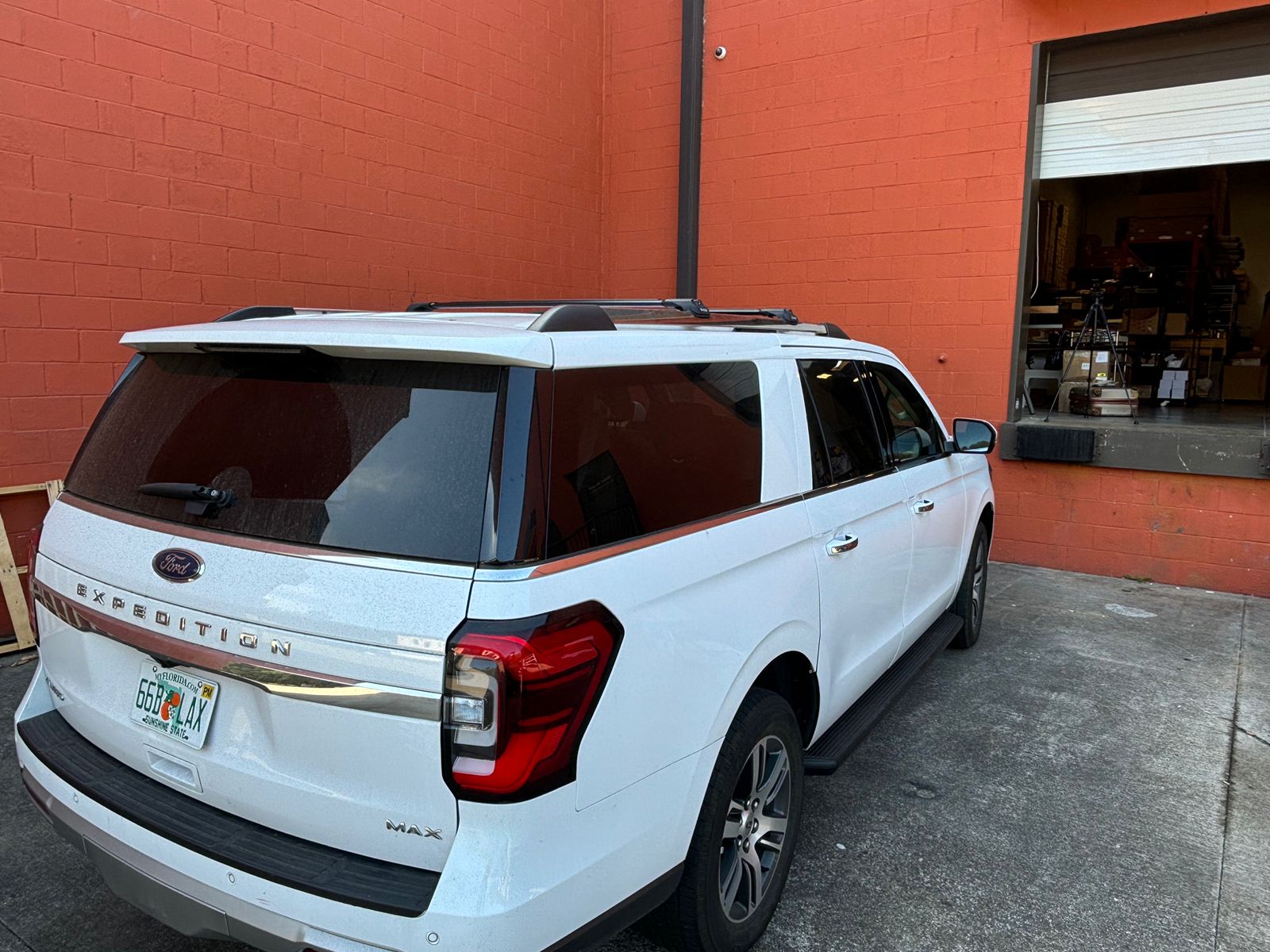 Für Ford Expedition 2018-Up Dachträgersystem, Aluminium-Querstange, Metallhalterung, abschließbar, Schwarz