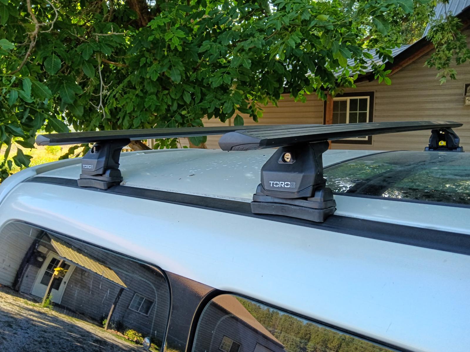 For Toyota HiAce Regius (1997-2002) Roof Rack Cross Bars Fix Point Fix Pro Series, Black - 0