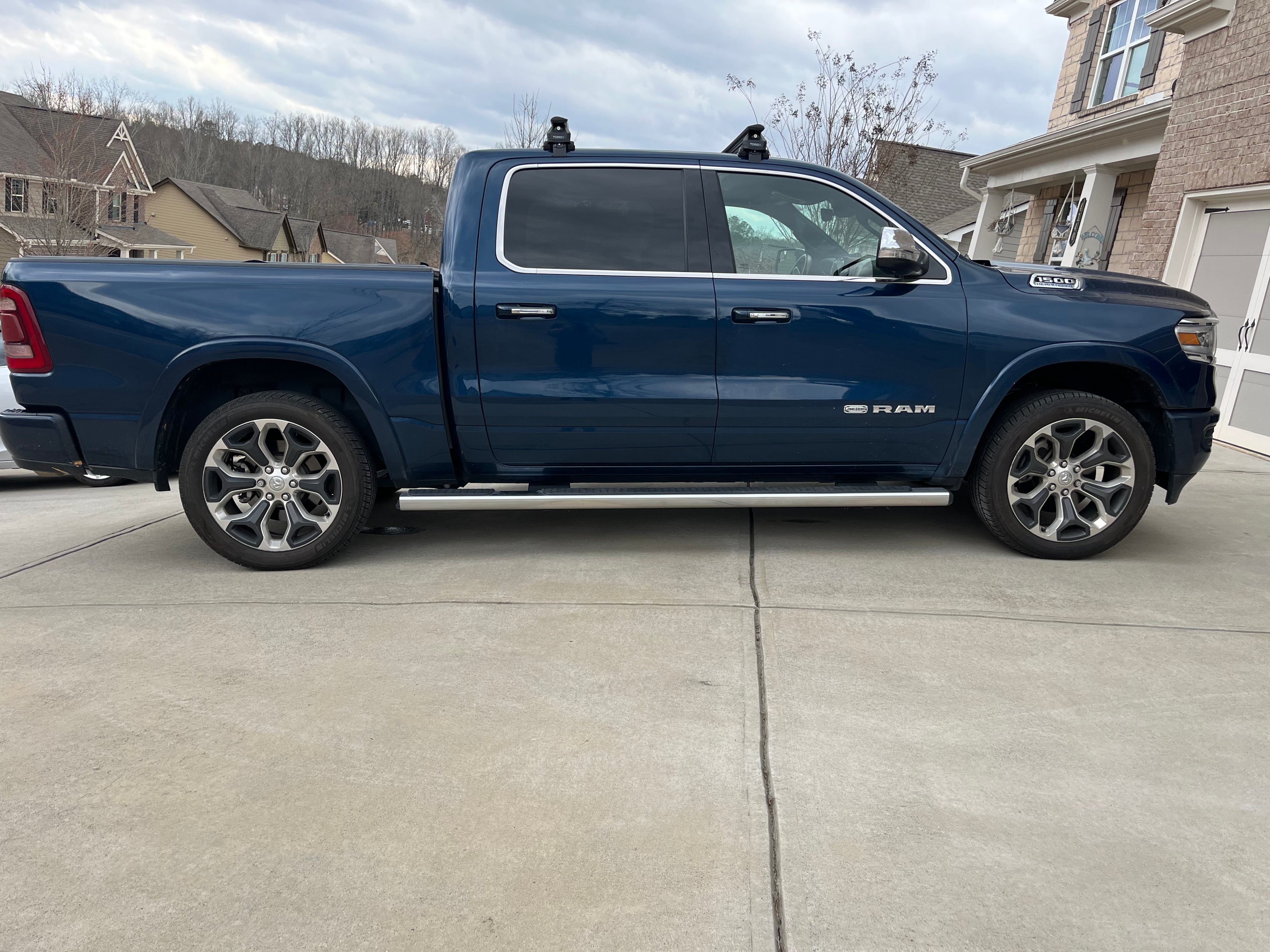 For Ram 1500 2009-2018 Roof Rack Cross Bars Normal Roof Alu Silver - 0