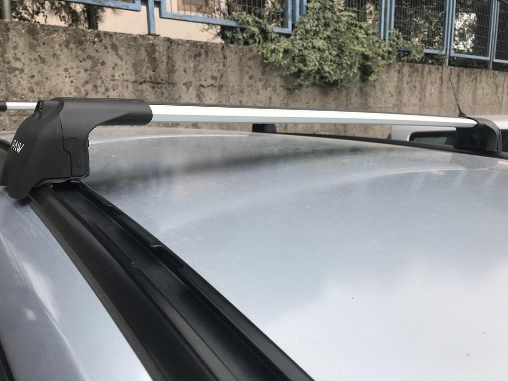 222. Kompatibel mit abschließbaren Aluminium-Dachträgern für Fahrzeuge mit Standarddach Toros Pro 2 Silver