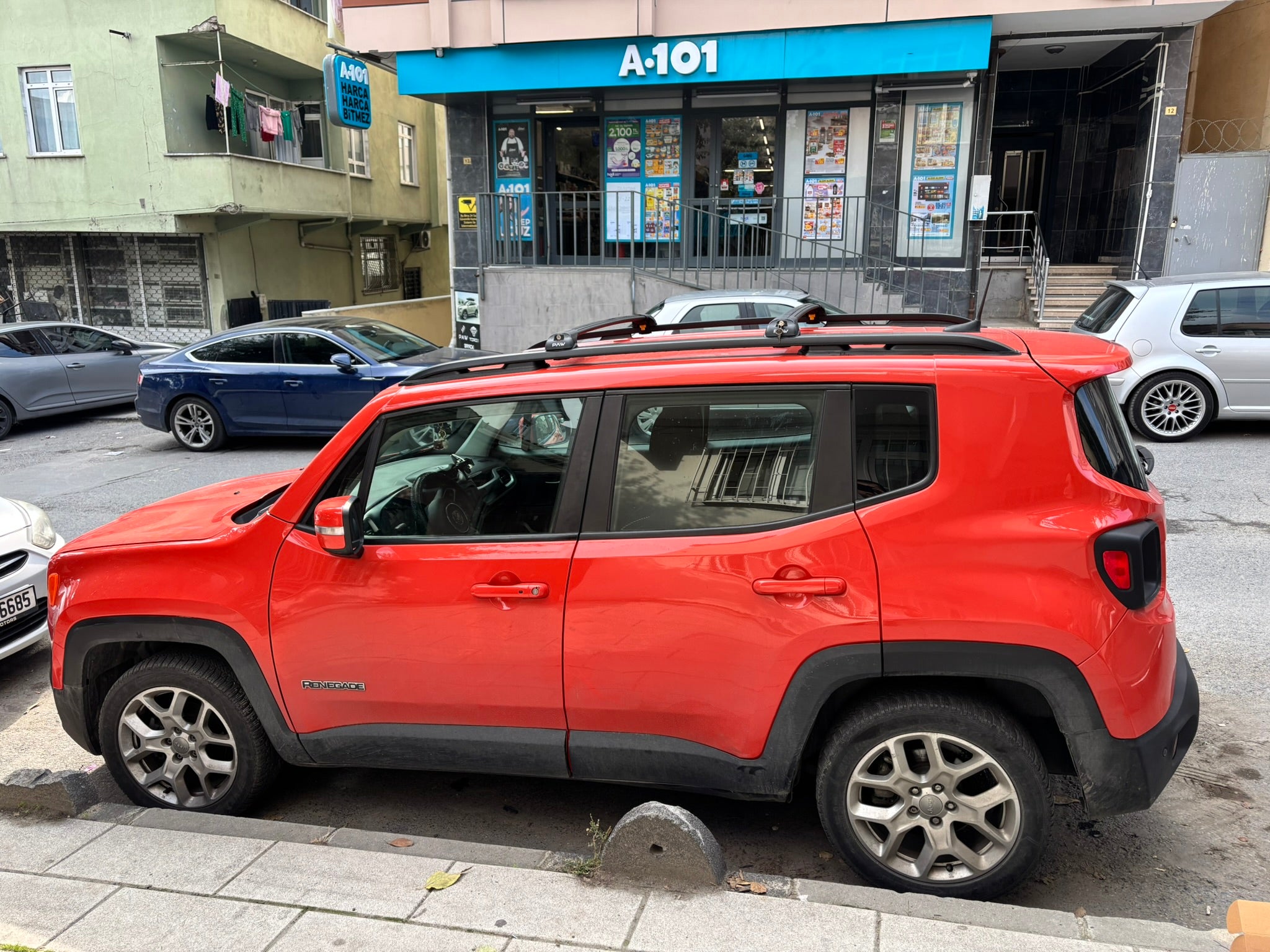 Für Jeep Renegade 2015-Up Dachträgersystem, Aluminium-Querstange, Metallhalterung, abschließbar, Schwarz
