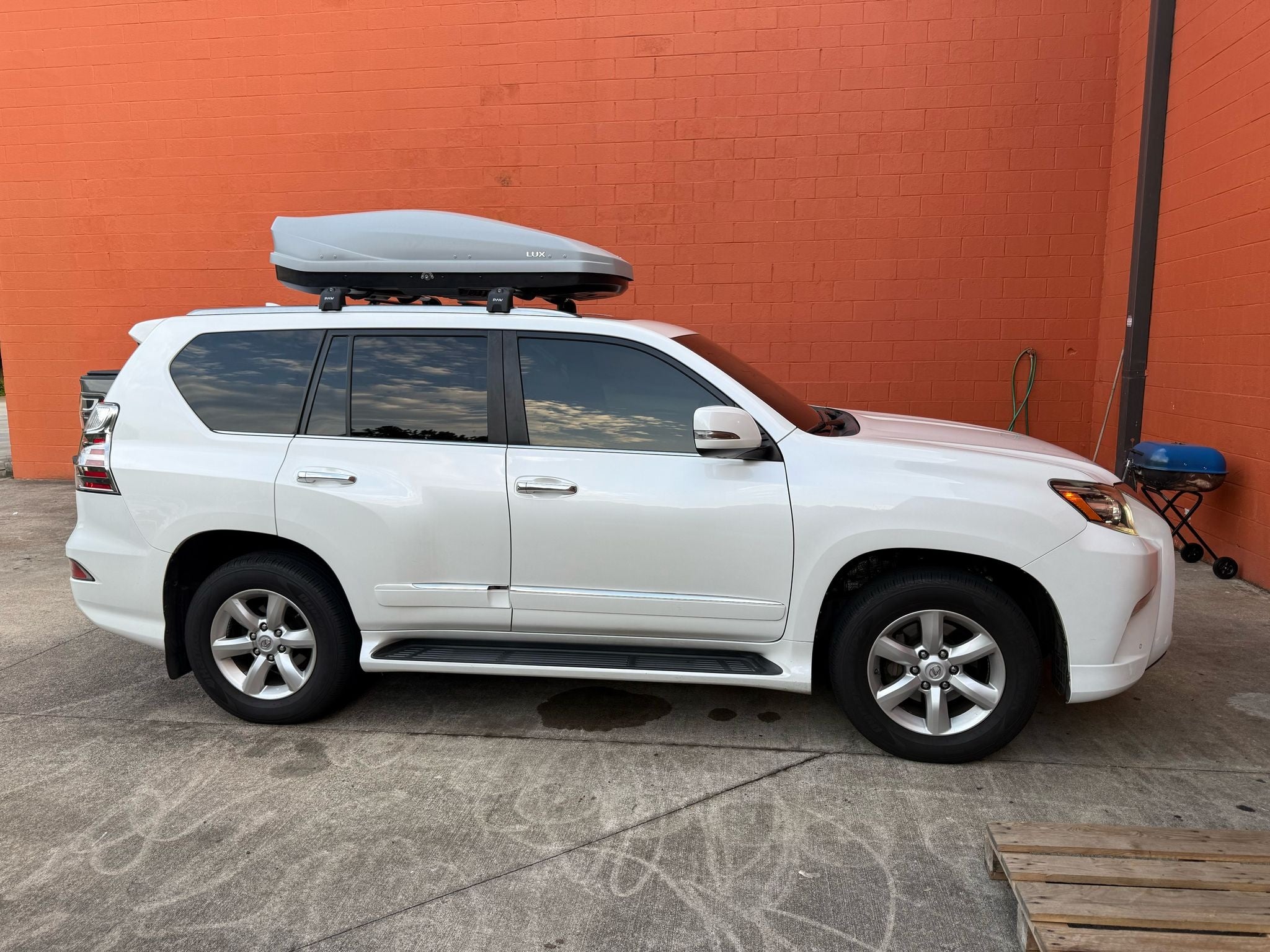 Lexus GX460 Roof Rack Cross Bars 2019-2023 | Silver | Auto Paw