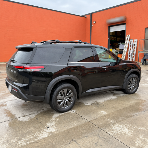 für Nissan Pathfinder Querträger Trägerschienen Dachträger Schwarz ab 2021