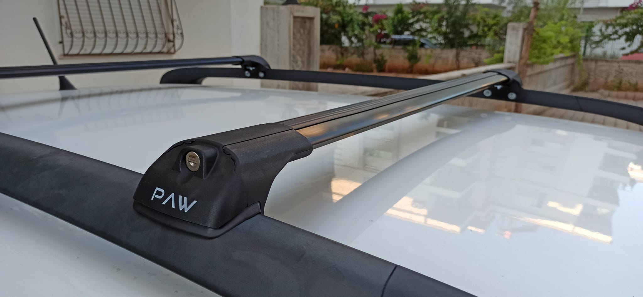 For Volvo V50 2004-2012 Roof Rack Cross Bar Raised Rail Black