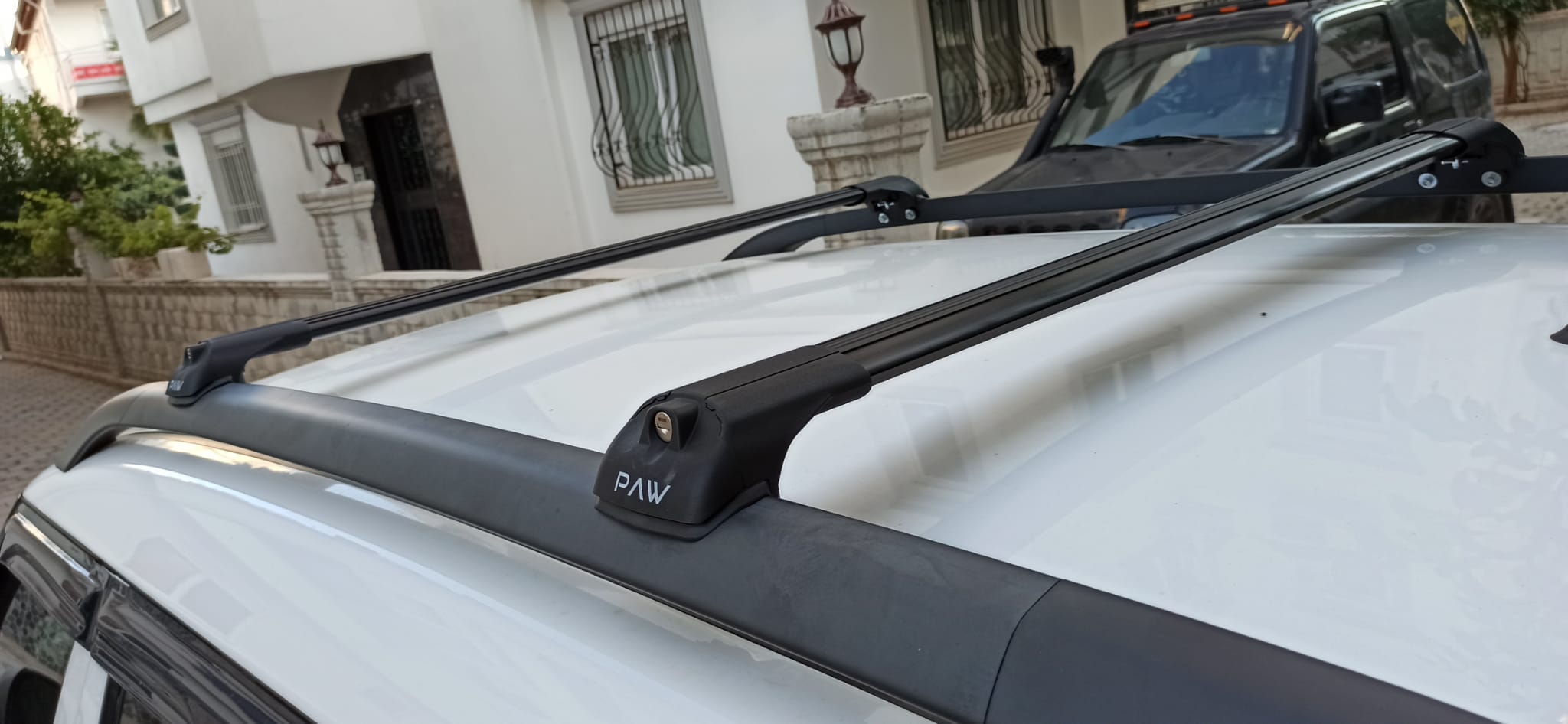 For Volvo V50 2004-2012 Roof Rack Cross Bar Raised Rail Black