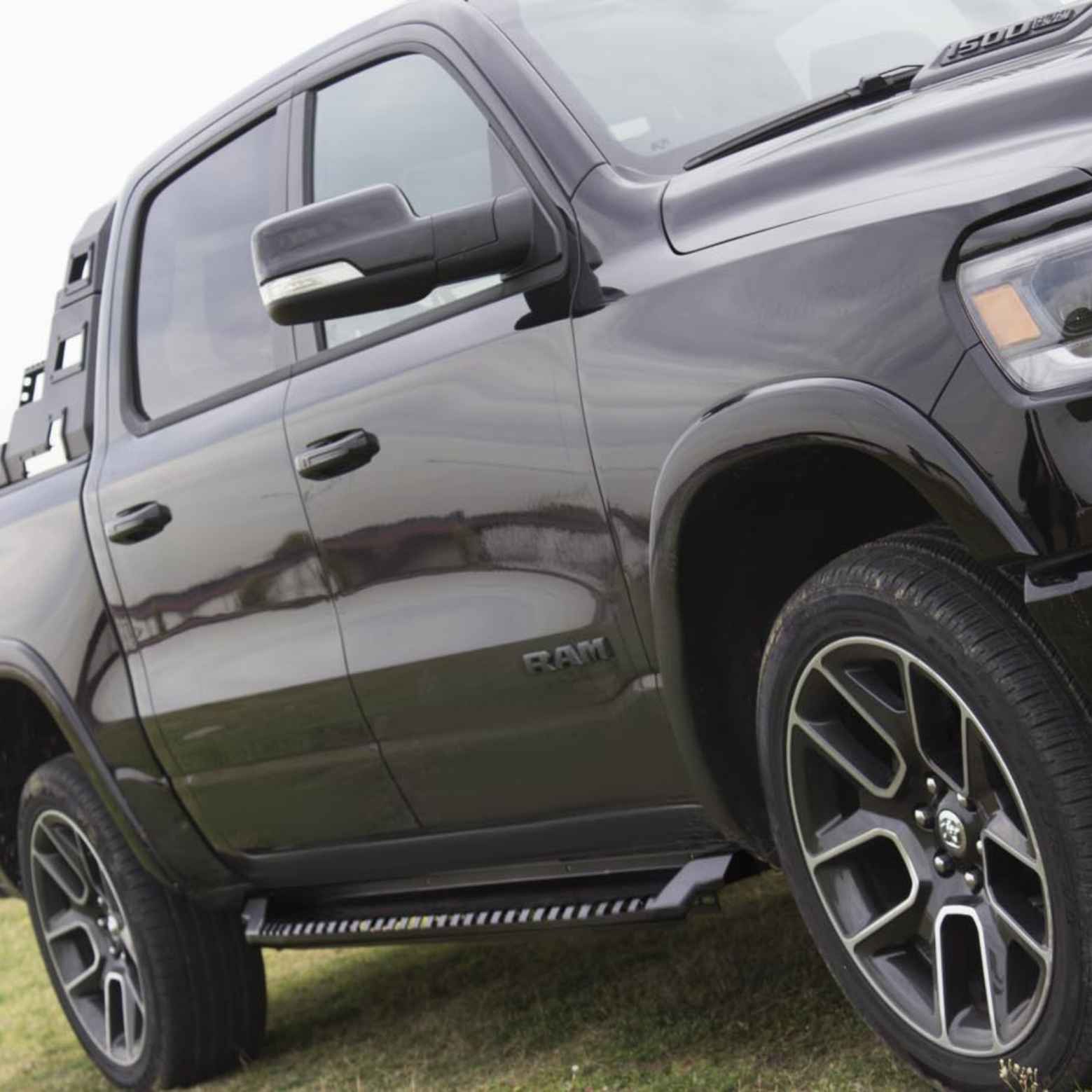 For Ram 6211AQM-S30 2019-Up Running Boards Side Steps