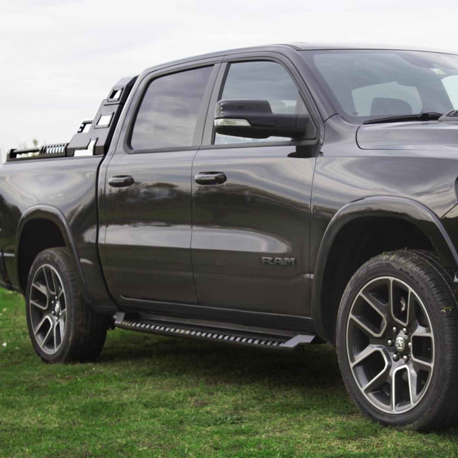 For Ram Running Boards Side Steps AQM-S32 2019-Up