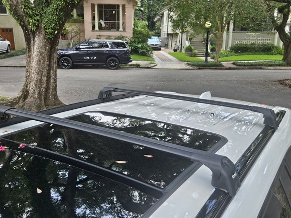 111. Kompatibel mit abschließbaren Aluminium-Dachträgern für Fahrzeuge mit Standarddach Toros Pro 1 Silver