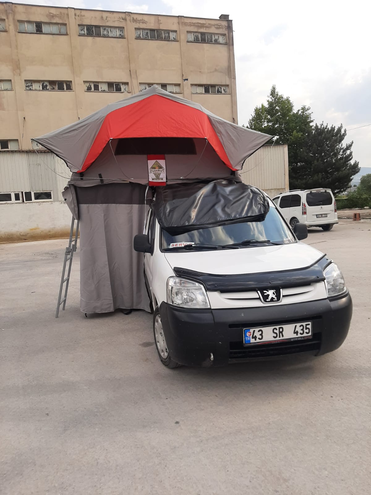 Rooftop Tents:All Season with Rainfly Shoes Bag Ladder 2+1 Pax Large Door High Density Mattress