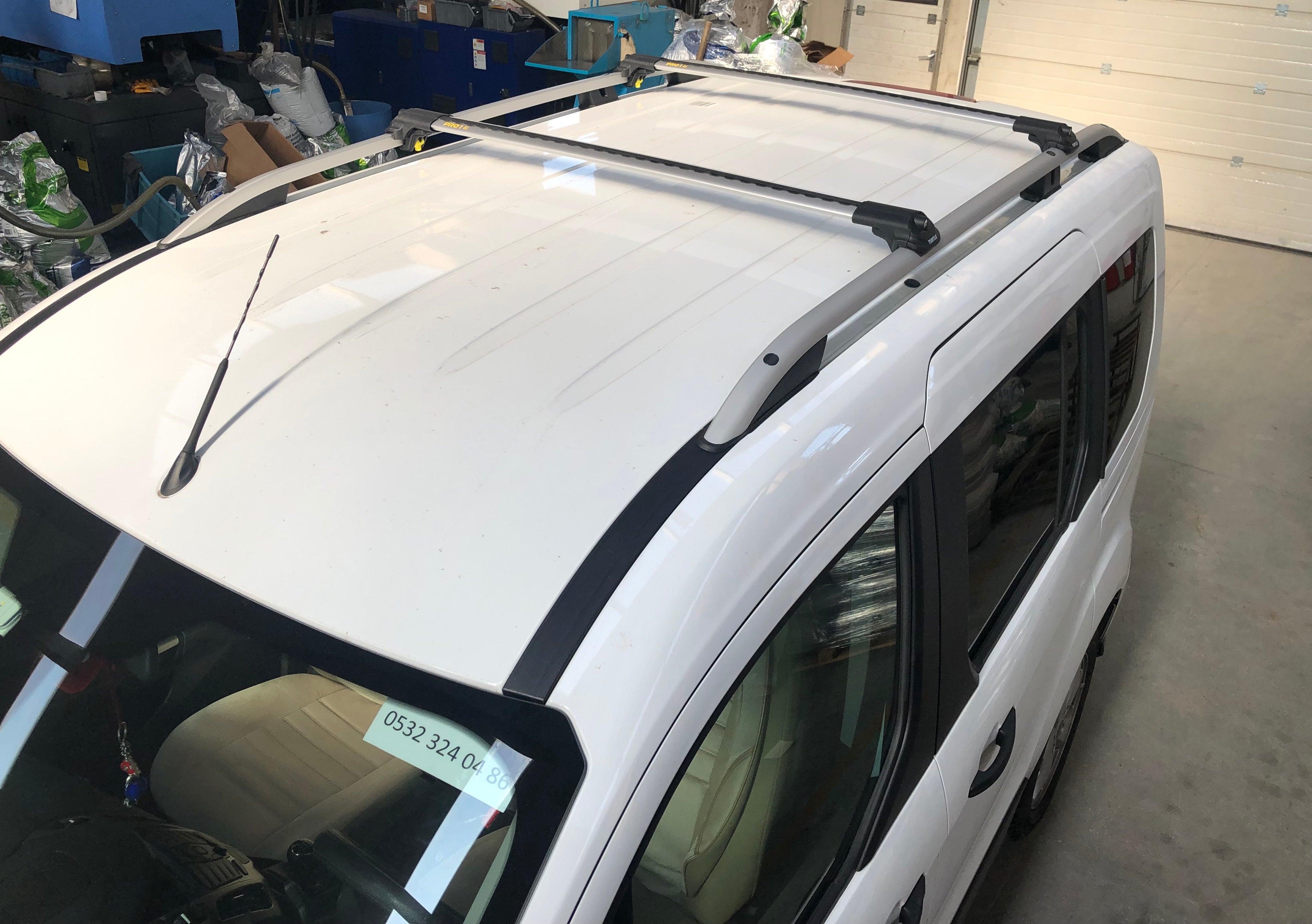 Für Ford Transit / Tourneo Connect LWB ab 2014, 2 Dachträger + 2 Aluminium-Querstangen, Metallhalterung, abschließbar, schwarz