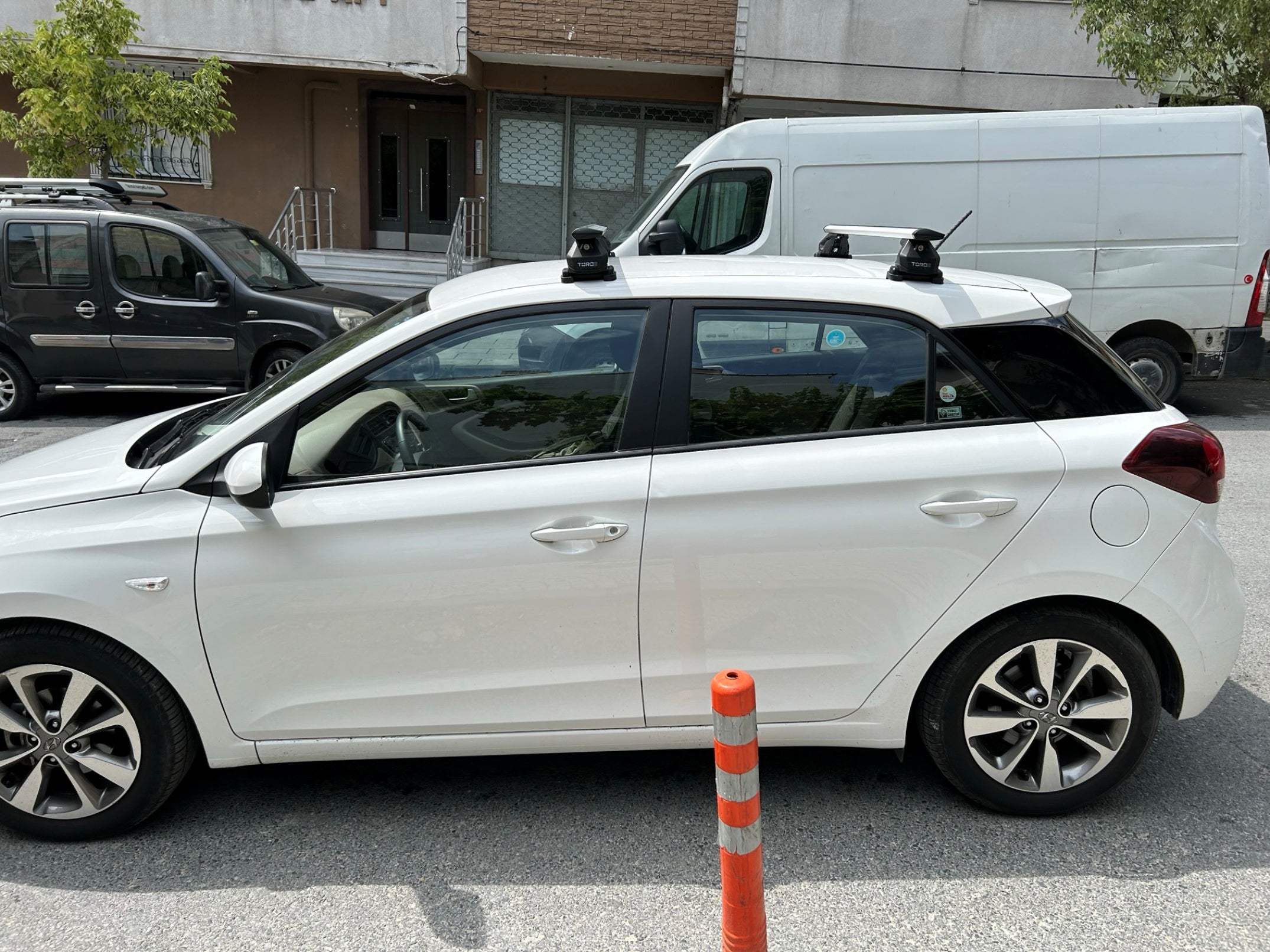 For Hyundai Accent HB 2012-17 Roof Rack Cross Bars Fix Pro Black