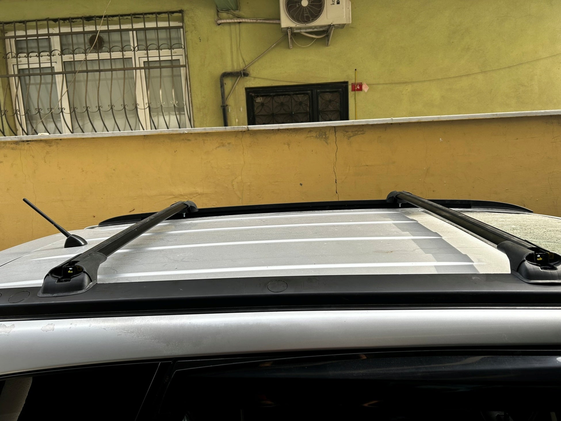 Für Suzuki Grand Vitara 2005–2014, Dachträgersystem, Träger, Querträger, Aluminium, abschließbar, hochwertige Metallhalterung, Silber
