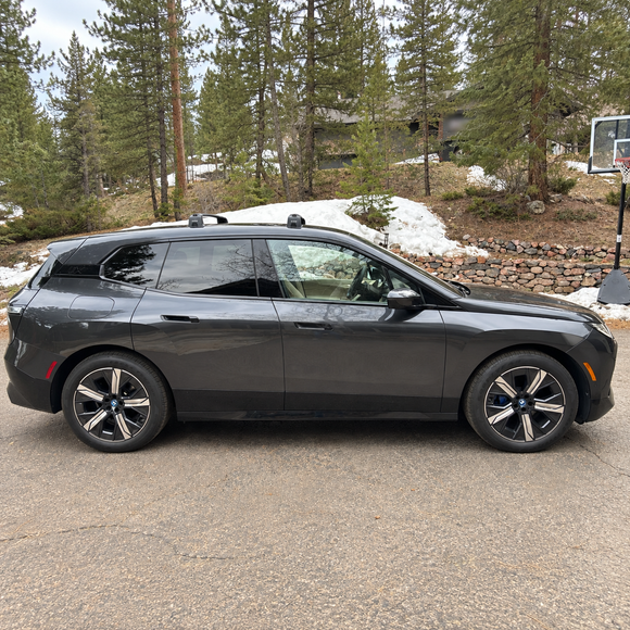 Vehicle-specific aluminum roof rack cross bars product image