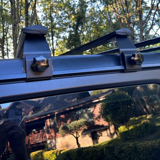 Für Suzuki Jimny 3 ab Baujahr 2019, Dachträgersystem, Träger, Querträger, Aluminium, abschließbar, hochwertige Metallhalterung mit Regenrinnen, Schwarz