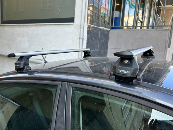 333. Kompatibel mit abschließbaren Aluminium-Dachträgern für Fahrzeuge mit Standarddach Toros Pro 3 Silver