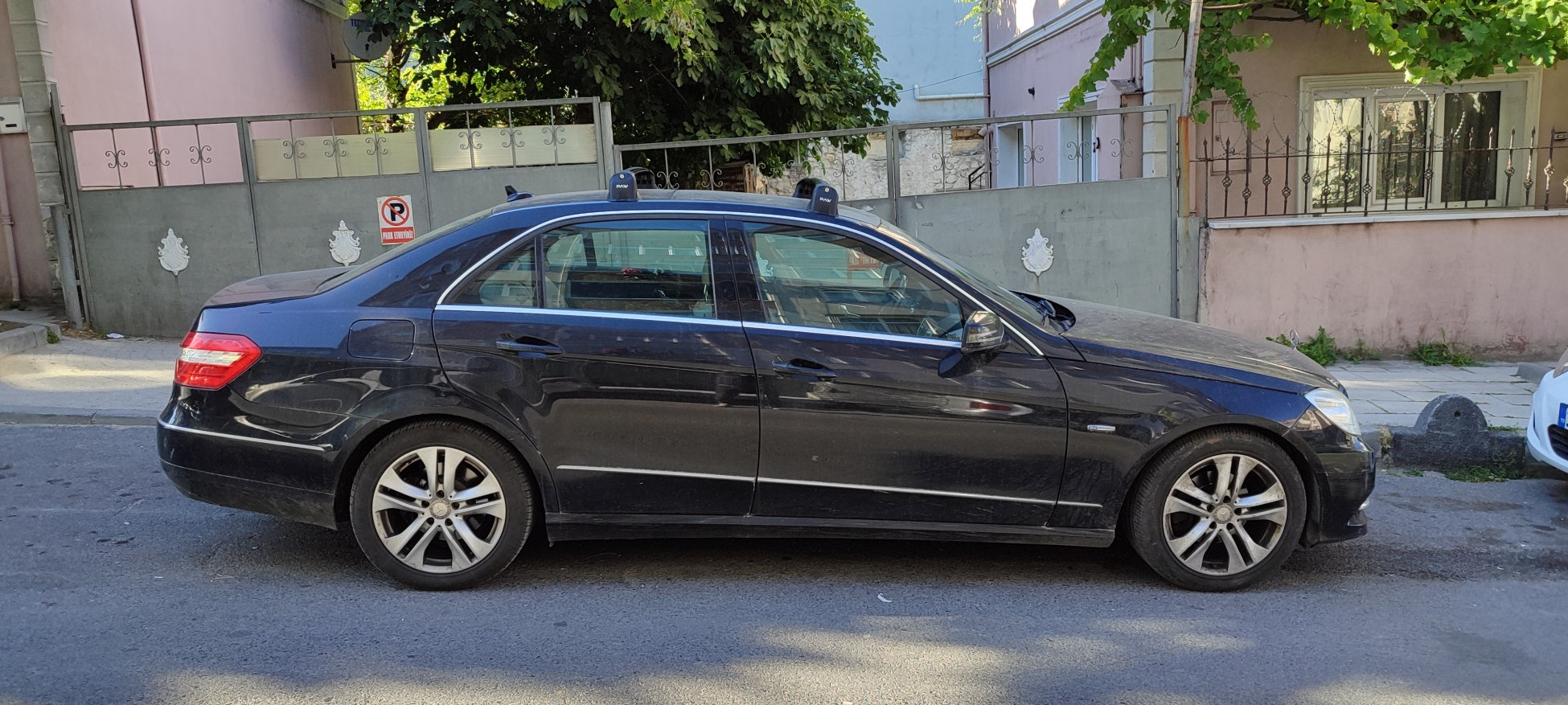 W212 roof rack online