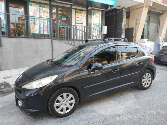 333. Kompatibel mit abschließbaren Aluminium-Dachträgern für Fahrzeuge mit Standarddach Toros Pro 3 Silver