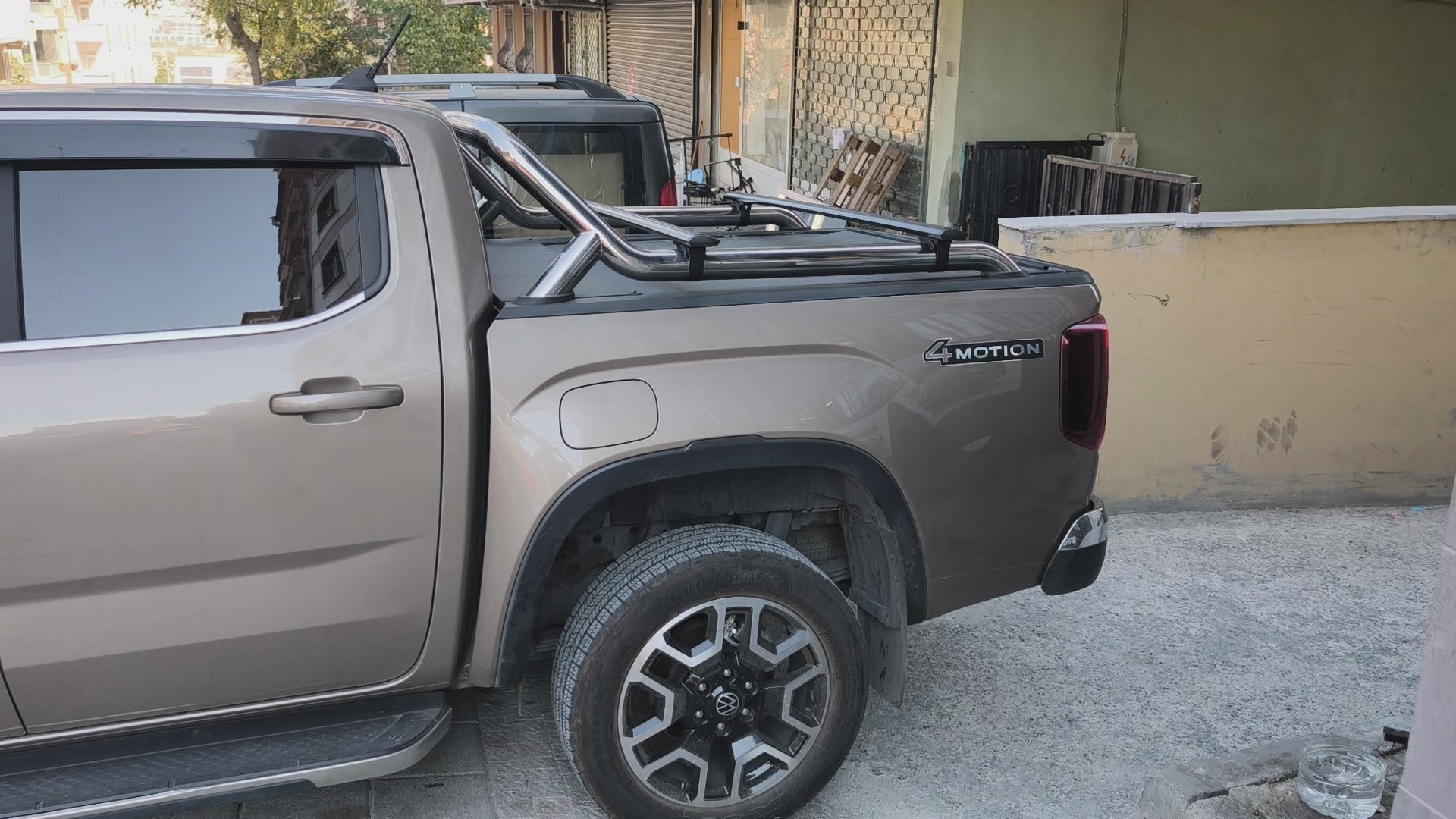 Heavy-Duty Bed Rack Carrier for Volkswagen Amarok Aventura (2020–2025) – Roll Bar Compatible, Aluminum, Black - 0