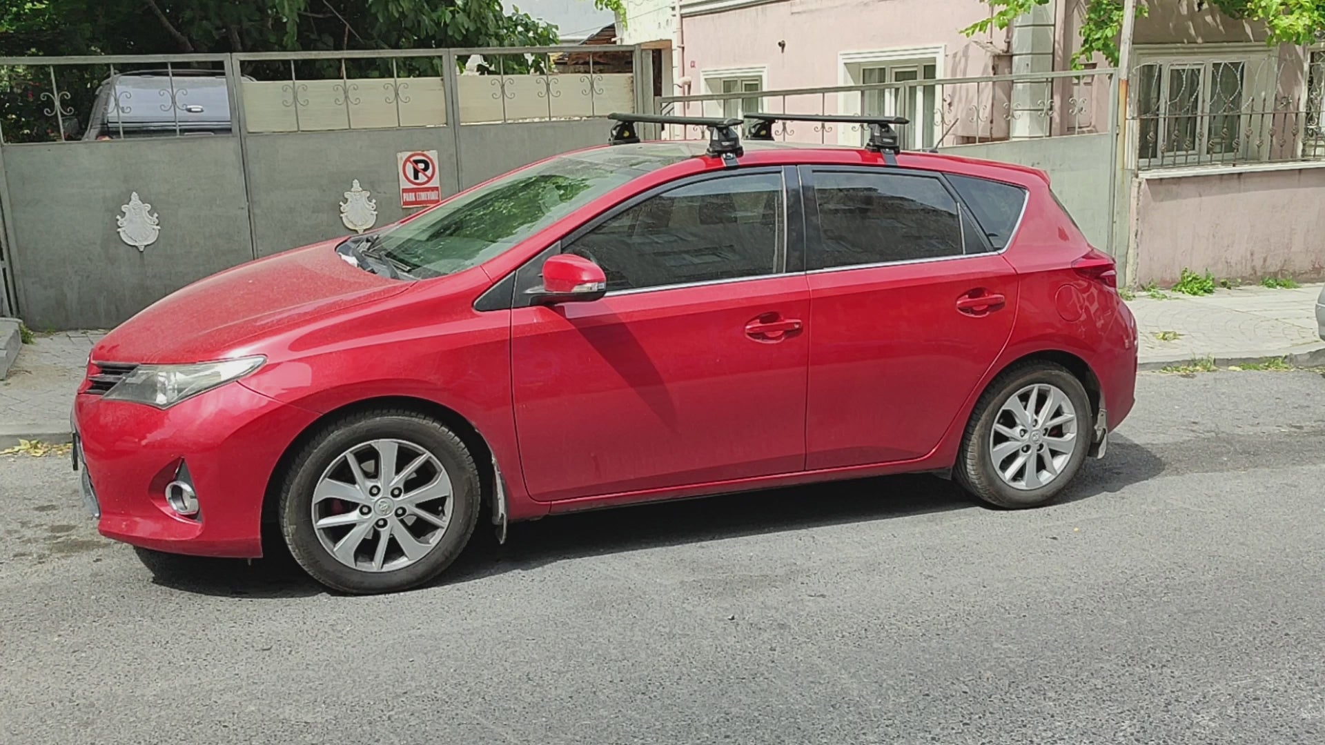 For Toyota Auris 2013-2019 Roof Rack Cross Bars Normal Roof Alu Black (Glass roof) - 0