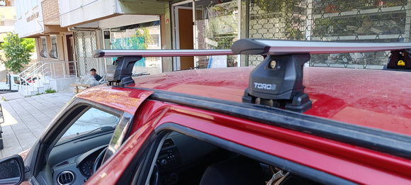 333. Kompatibel mit abschließbaren Aluminium-Dachträgern für Fahrzeuge mit Standarddach Toros Pro 3 Black