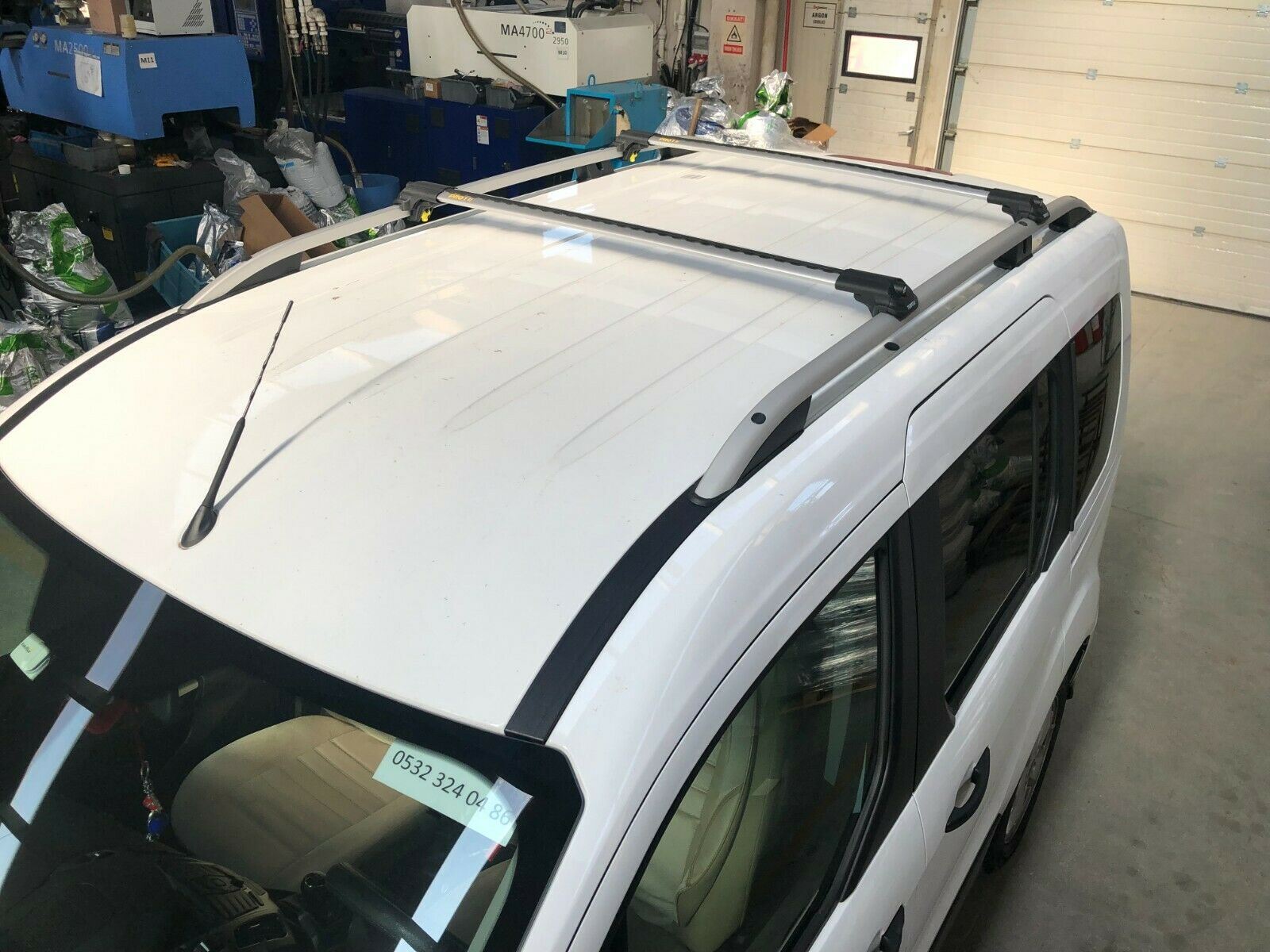 Für Ford Transit Connect ab 2014, Dachträgersystem, Träger-Querstangen, Aluminium, abschließbar, hochwertige Metallhalterung, silberfarben