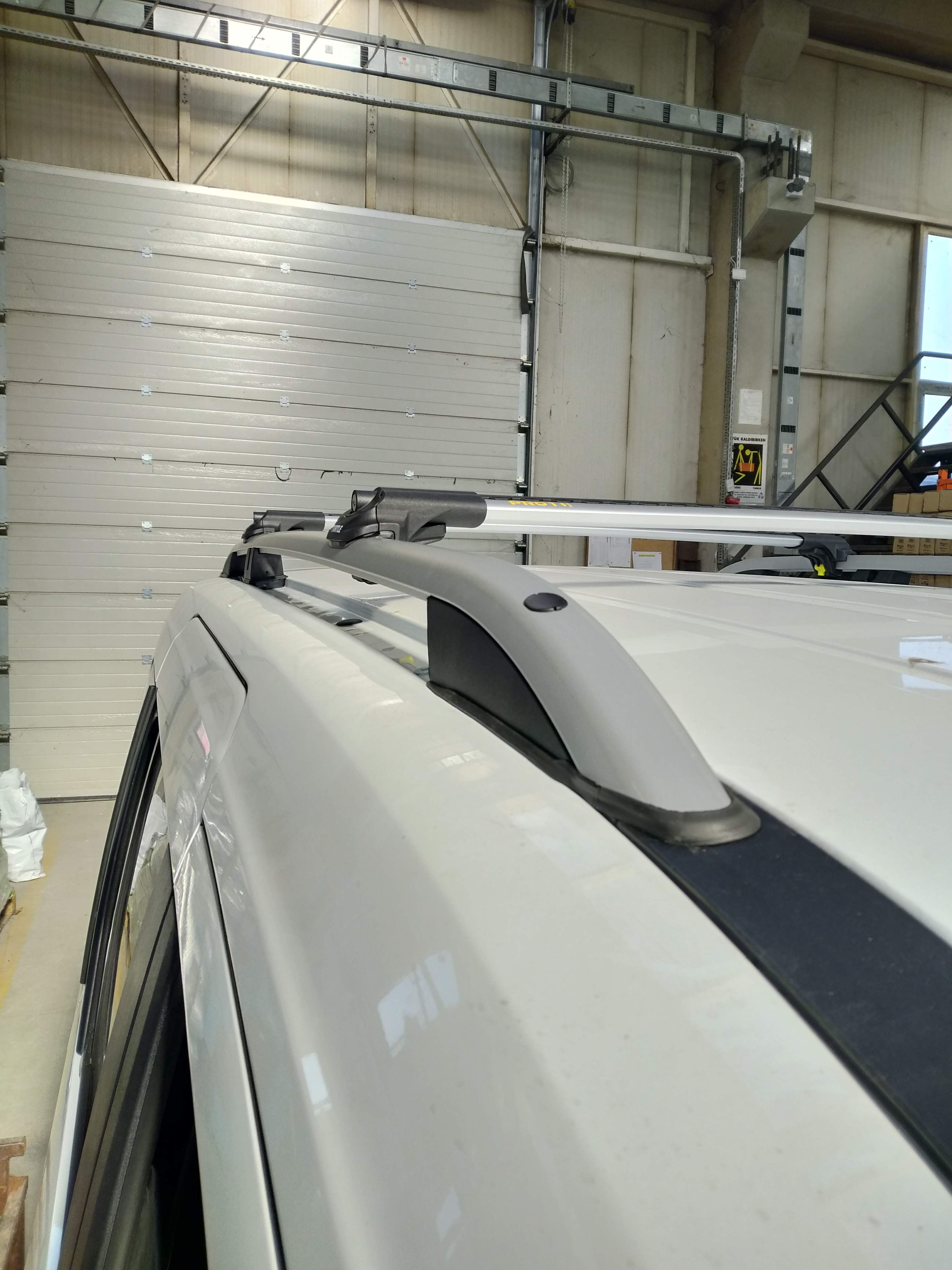 Für Ford Connect Van Swb ab 2013, 2 Dachträger + 2 Aluminium-Querstangen, Metallhalterung, abschließbar, Silber