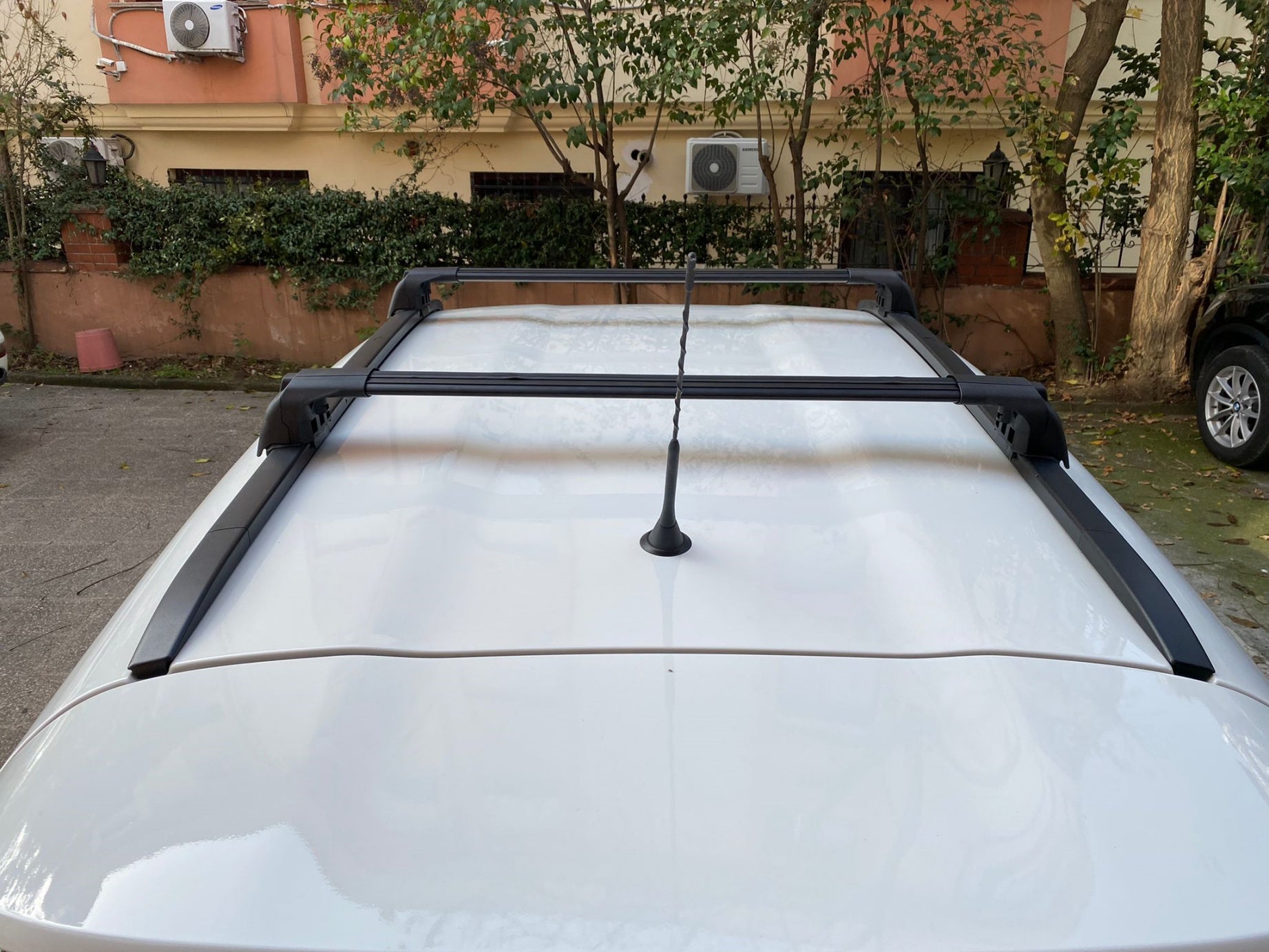 Für Fiat Egea &amp; Tipo Wagon ab 2015 Dachträgersystem, Aluminium-Querstange, Metallhalterung, abschließbar, Silber-2