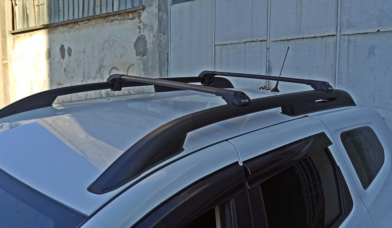 For Dacia Duster 2014-2017 Roof Rack System, Aluminium Cross Bar, Metal Bracket, Lockable, Black